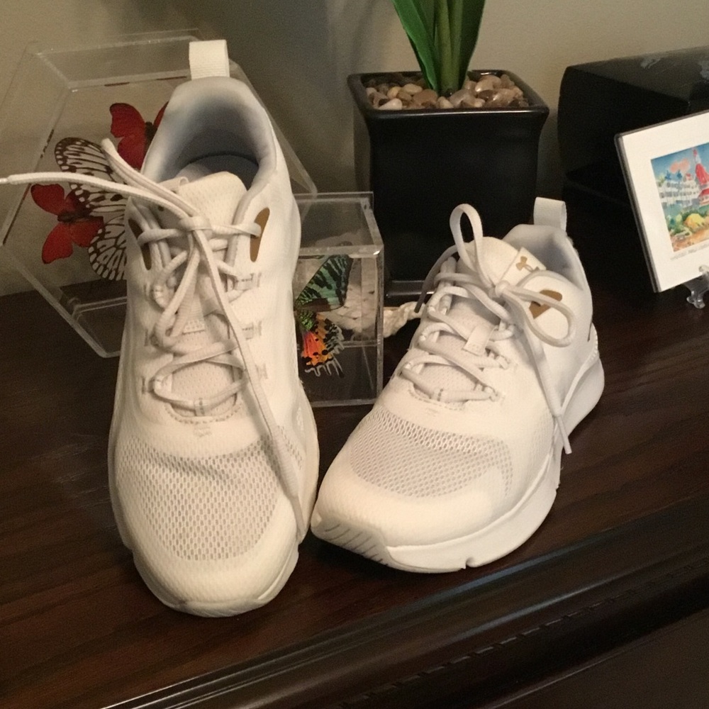 Under Armour-Women’s Classic White HOVR Sneakers